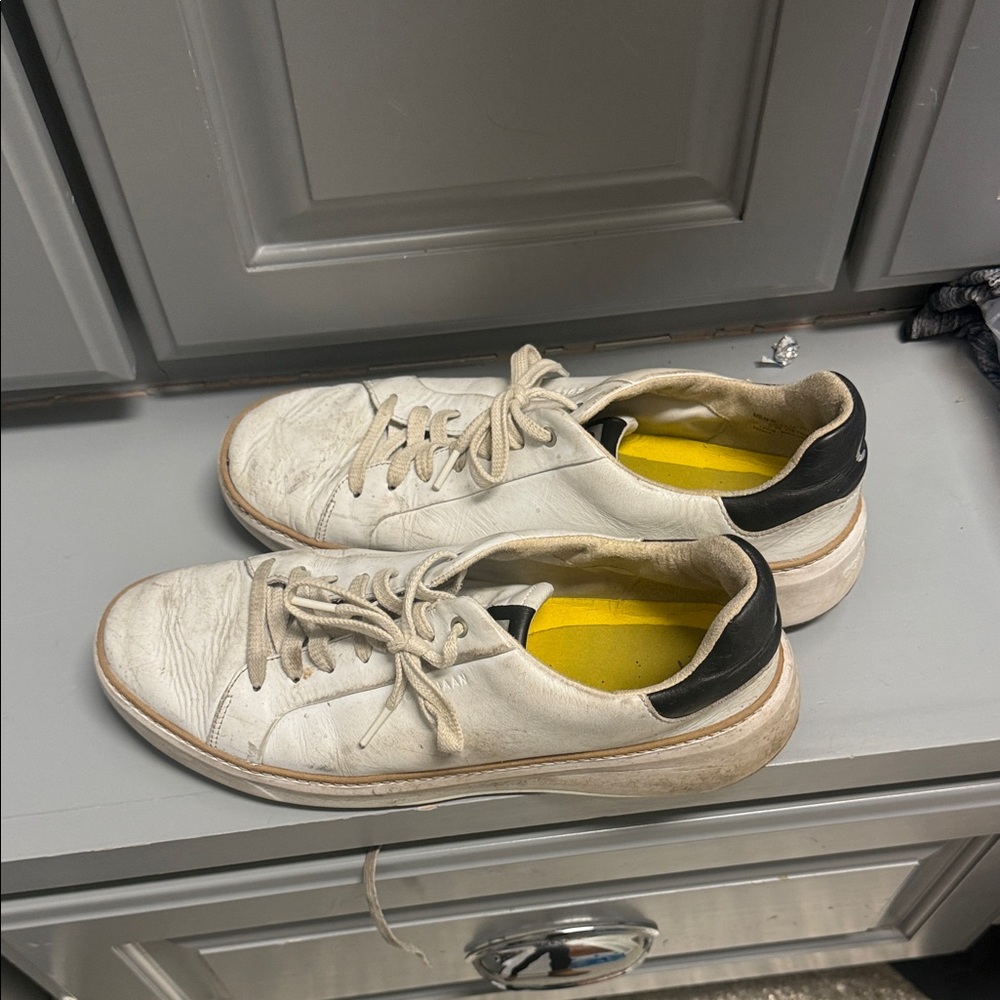 Men's White and Cole hahn Black golf shoes